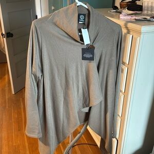 NWT  Bobeau one-button cardigan. Size Xl